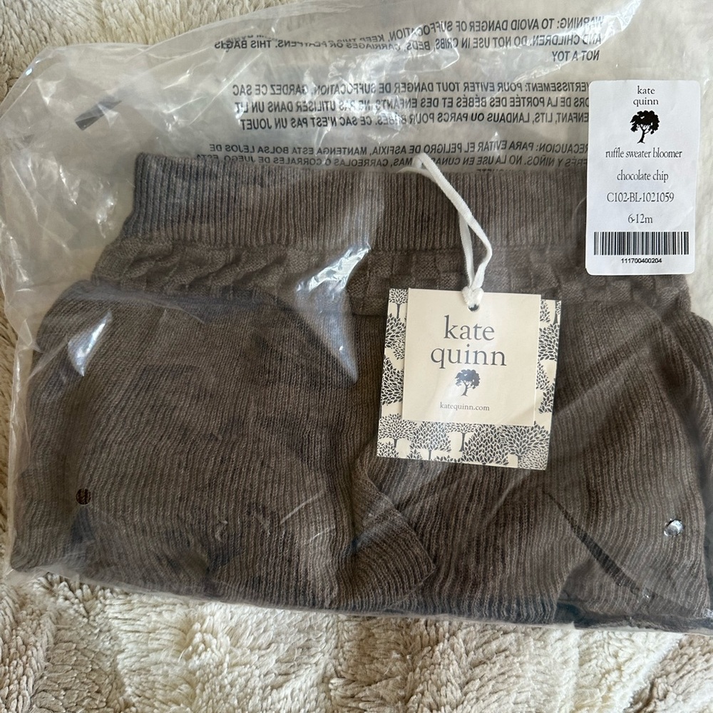 💙5/$25💙Kate Quinn Ruffle Sweater Bloomer NWT - Picture 8 of 8